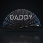 Festival-Fächer „DADDY“ in Schwarz – Rave & Pride Accessoire – Ansicht 1