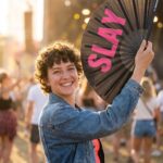 Festival-Fächer „SLAY“ in Schwarz/Pink – CSD & Rave Accessoire – Ansicht 3