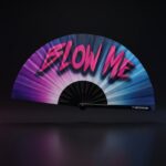 Festival-Fächer „BLOW ME“ in Lila-Blau – Rave & CSD Accessoire – Ansicht 1