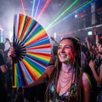 Festival-Fächer Pride Regenbogen-Streifen, CSD & Pride Accessoire – Ansicht 2