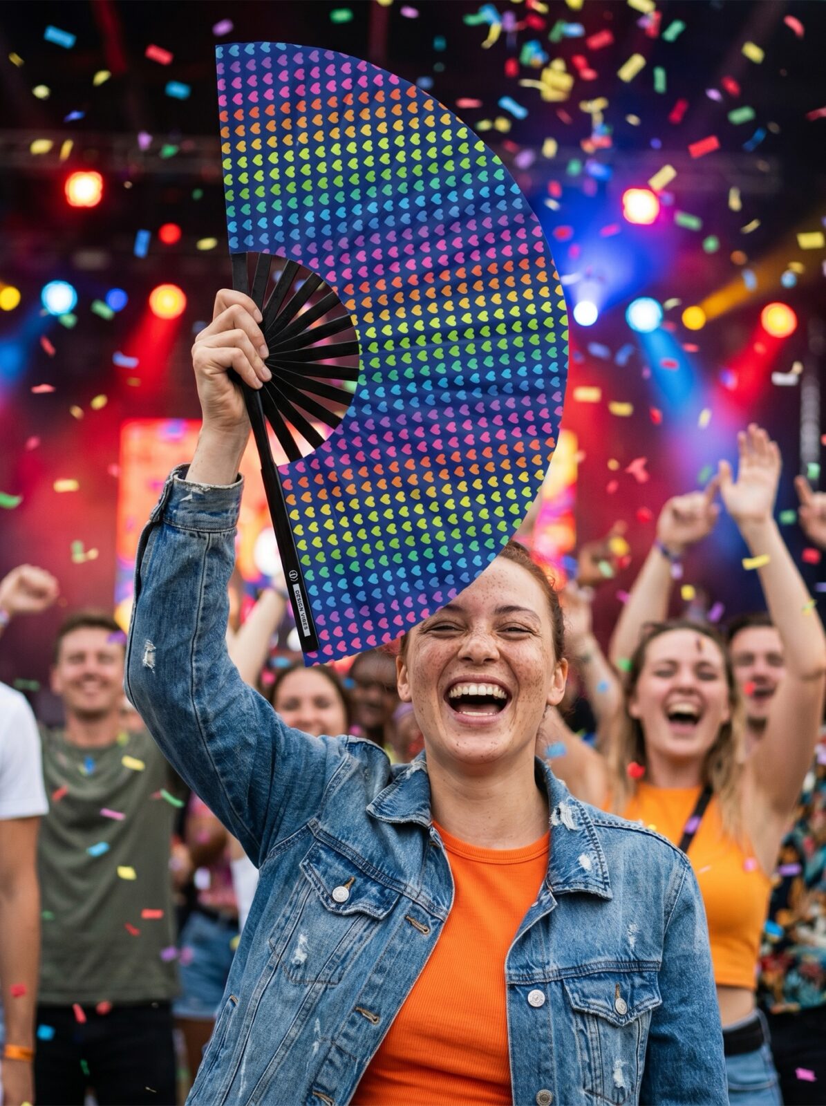 Festival-Fächer Dunkelblau mit Regenbogen-Herzen – CSD & Pride – Ansicht 4