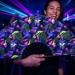 Festival-Fächer Neon-Geometrie Schwarz für Techno & Rave – Ansicht 2